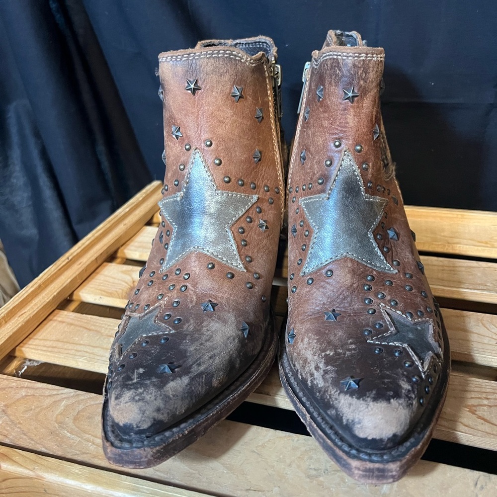 Liberty Black Women's Brown Zip Leather Western Bootie w/Star Detail. Size 7.5 - Picture 2 of 12
